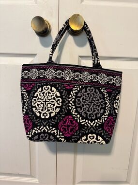 Quilted Patterned Tote Bag in Black, White & Magenta
